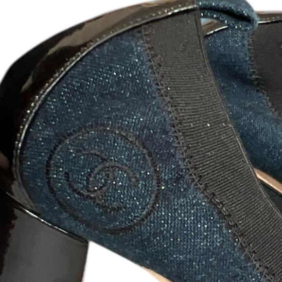Chanel Vintage Blue Interlocking CC Logo Demin Pumps, IT 38/US8 - Picture 11 of 15